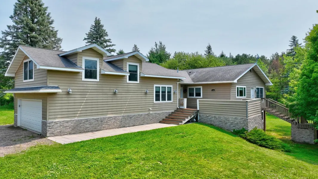 2887 29 9/16 AVE, Birchwood, WI 54817