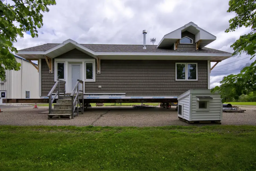 801 Valley AVE SE, Valley City, ND 58072