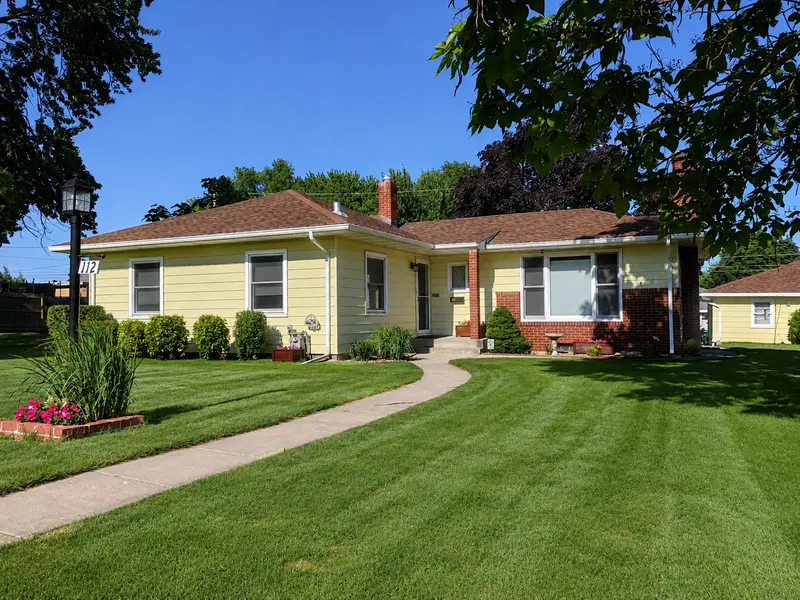 112 13th AVE N, South Saint Paul, MN 55075