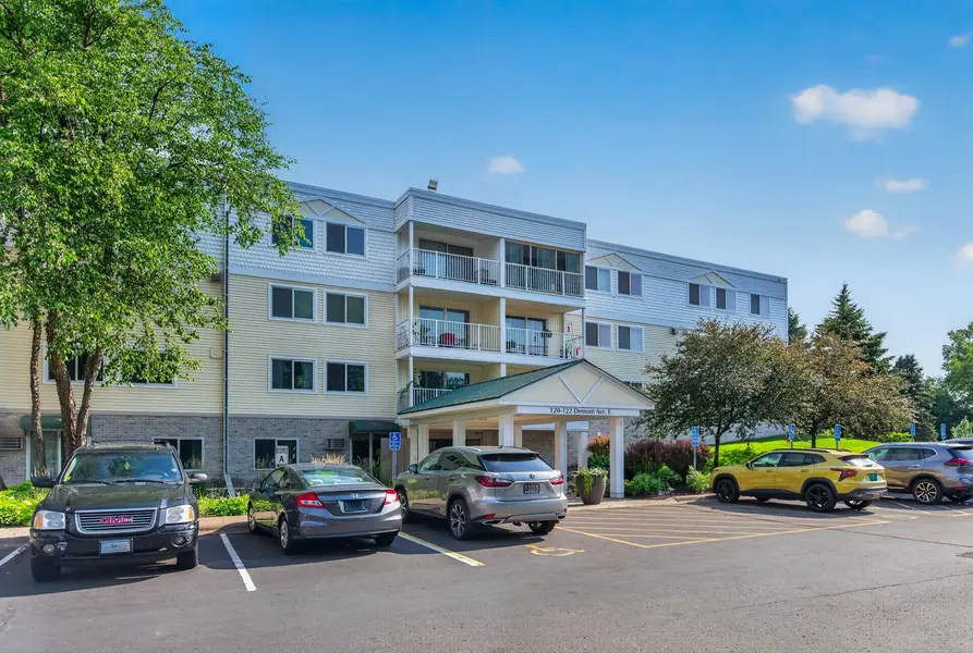 132 Demont AVE E #232, Little Canada, MN 55117