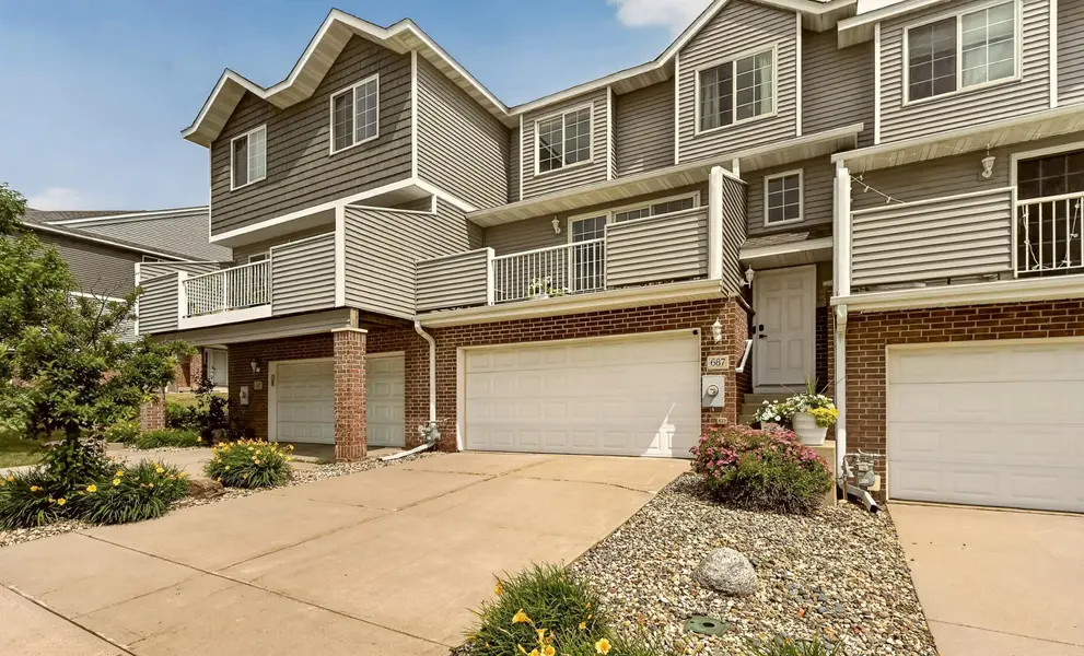 687 Shardlow PL NE, Byron, MN 55920