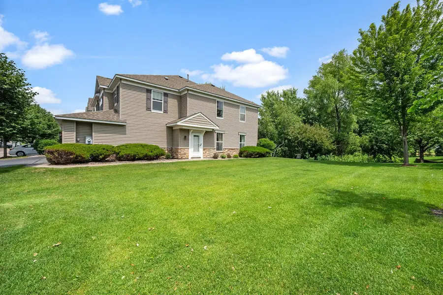 7370 Unity LN N, Brooklyn Park, MN 55443
