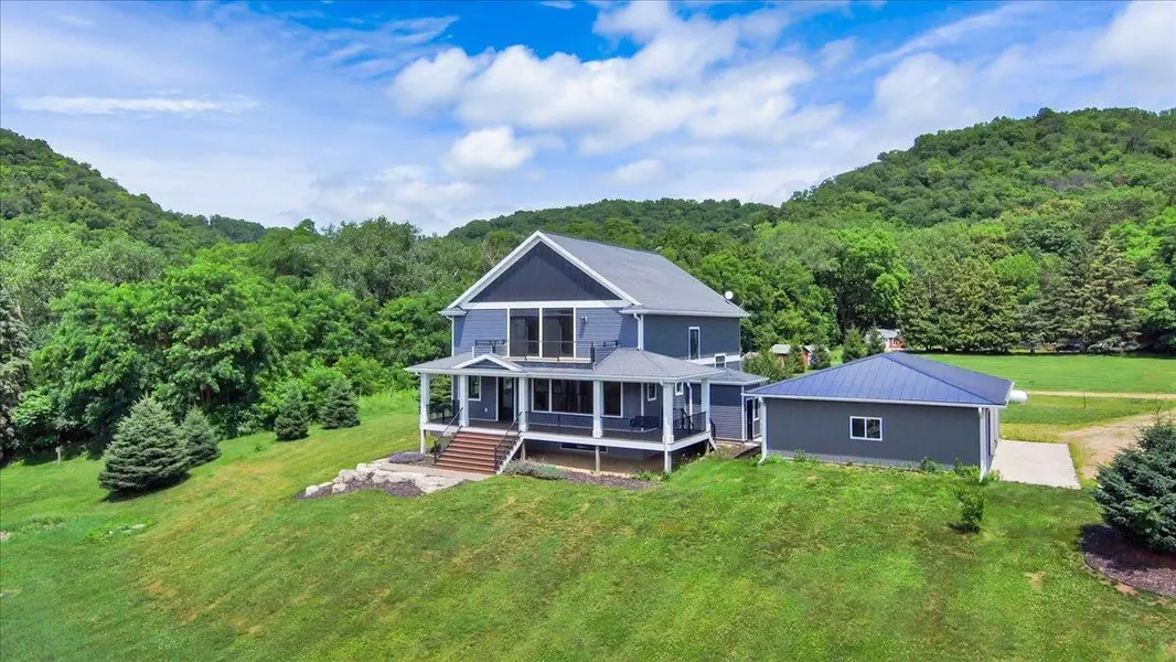 W12420 State Highway 35, Stockholm, WI 54769