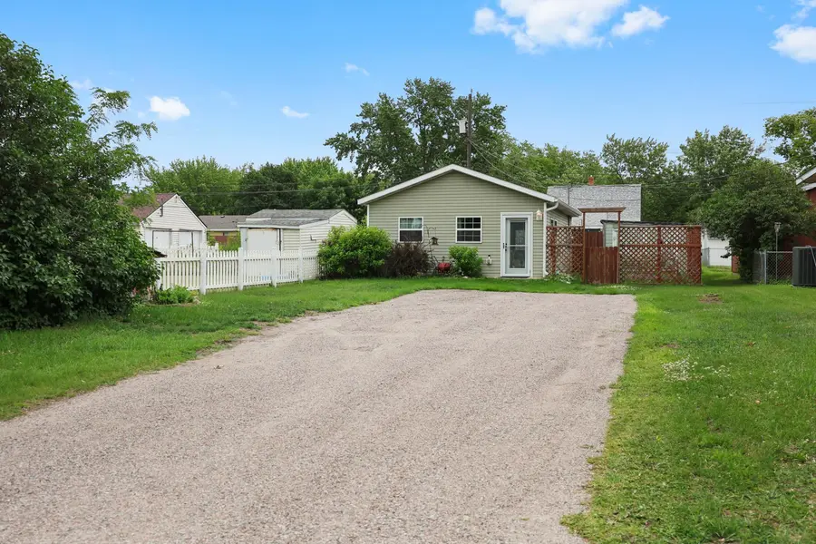 204 37th AVE N, Saint Cloud, MN 56303