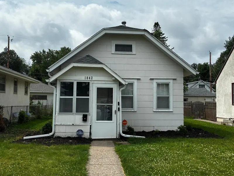1842 Arlington AVE E, Saint Paul, MN 55119