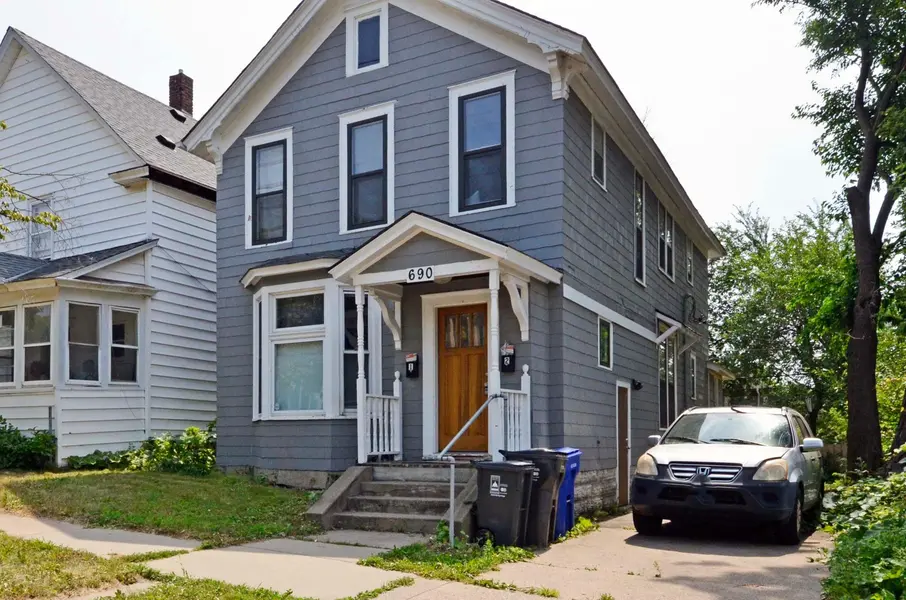 690 Conway ST, Saint Paul, MN 55106