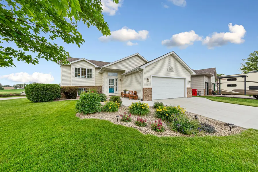 1006 24th AVE NW, Austin, MN 55912