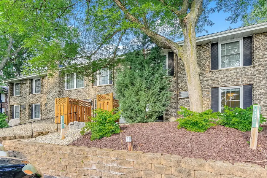 4424 Cedar Lake RD S #1, Saint Louis Park, MN 55416