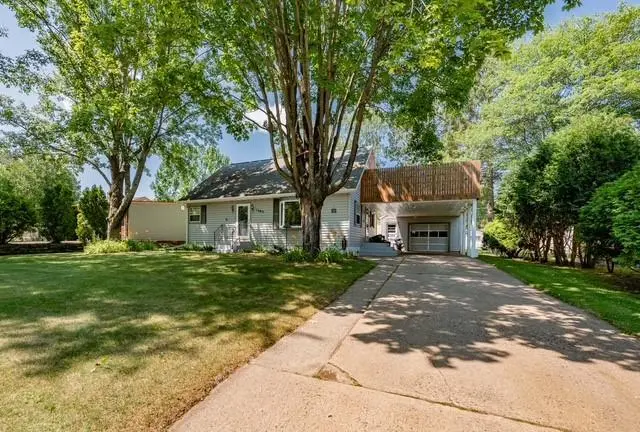 1403 SW 1st AVE, Grand Rapids, MN 55744