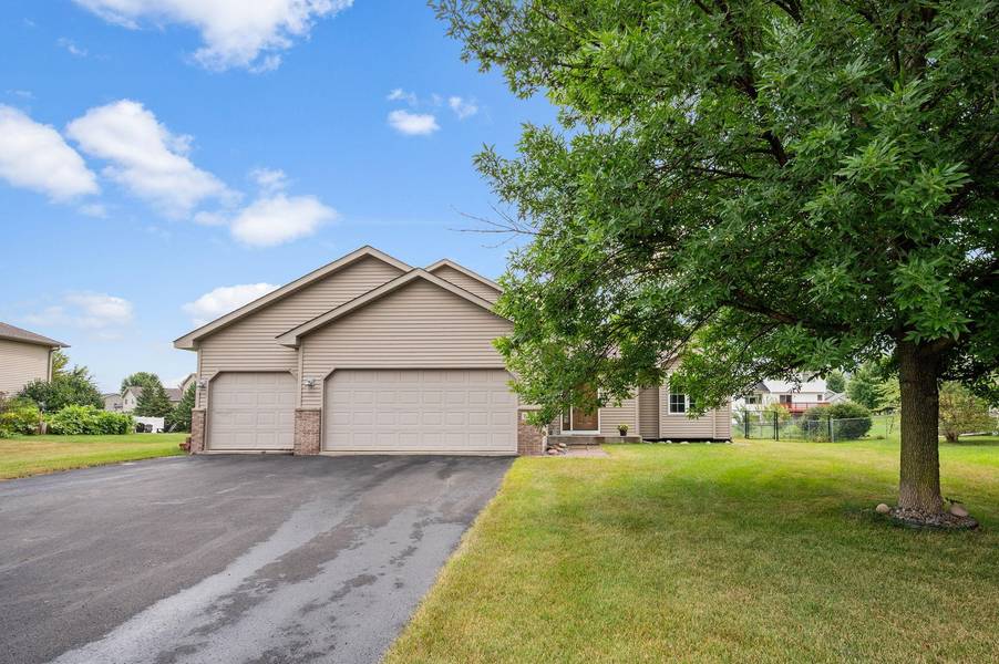 6194 Karmen AVE NE, Albertville, MN 55301
