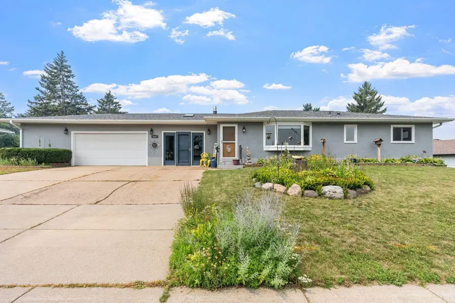 6841 Carmen AVE, Inver Grove Heights, MN 55076