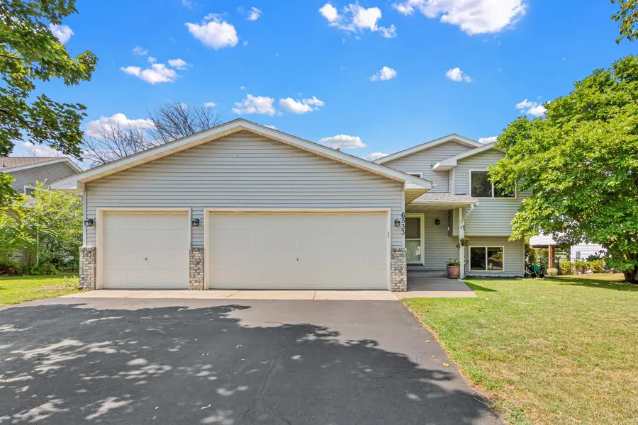 6533 Neddersen CIR, Brooklyn Park, MN 55445