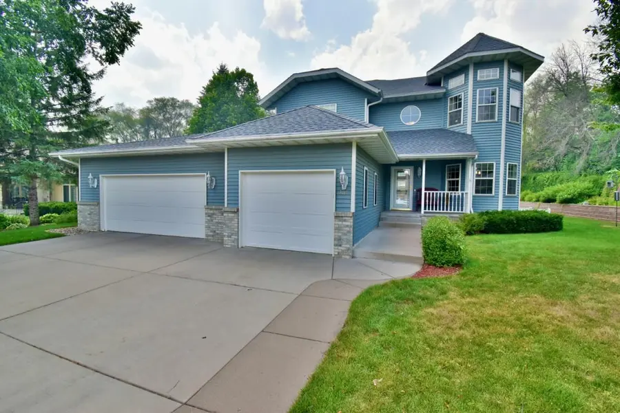 3119 Club View CT, Saint Cloud, MN 56301