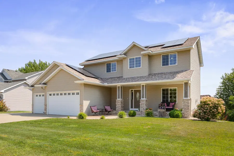 204 Heartland RD, Buffalo, MN 55313