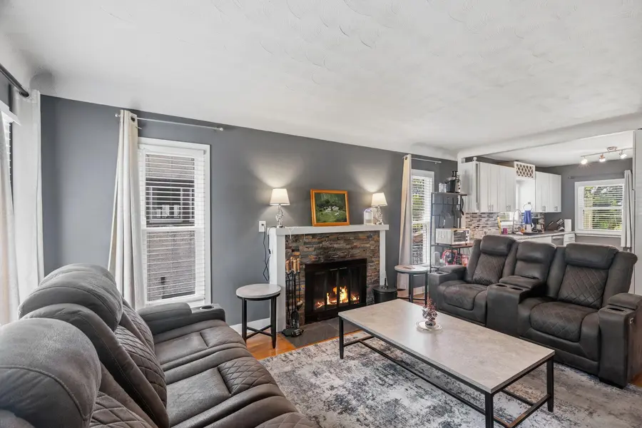 867 Delaware AVE, Saint Paul, MN 55107