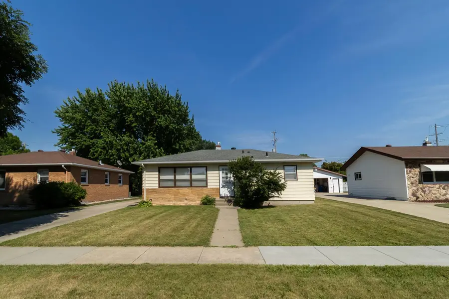1618 17th ST S, Fargo, ND 58103
