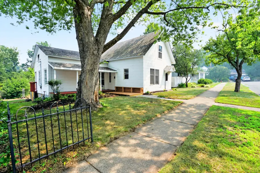 619 Locust ST, Hudson, WI 54016