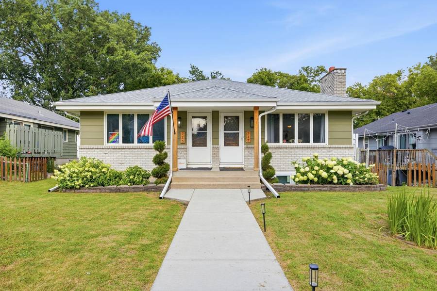 717 6th AVE S, Hopkins, MN 55343