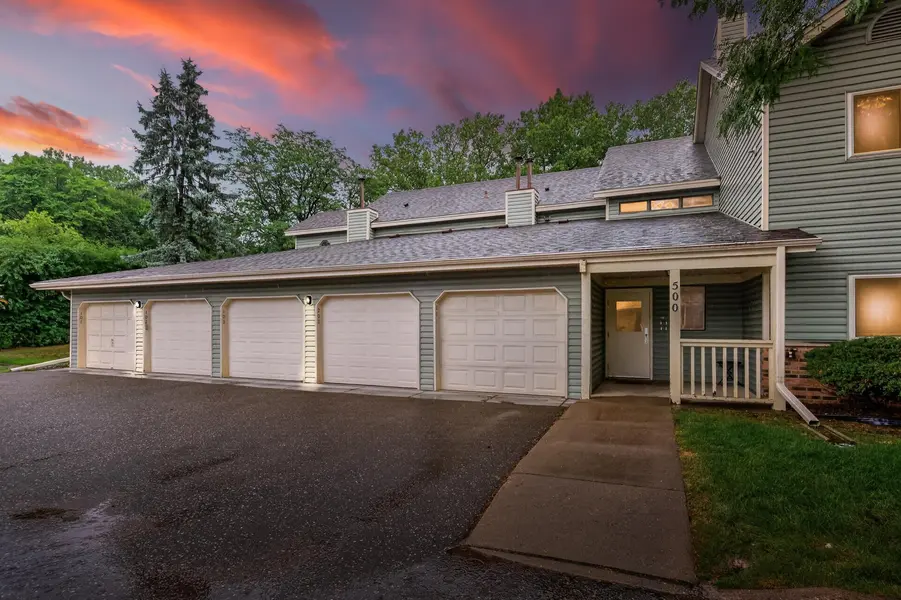500 Etna ST #102, Saint Paul, MN 55106