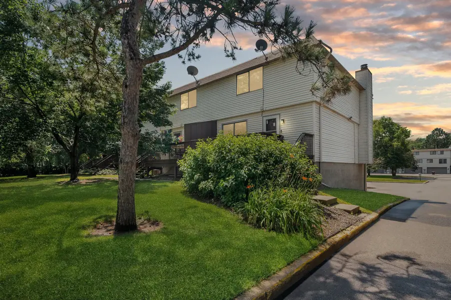7501 62nd CT N, Brooklyn Park, MN 55428