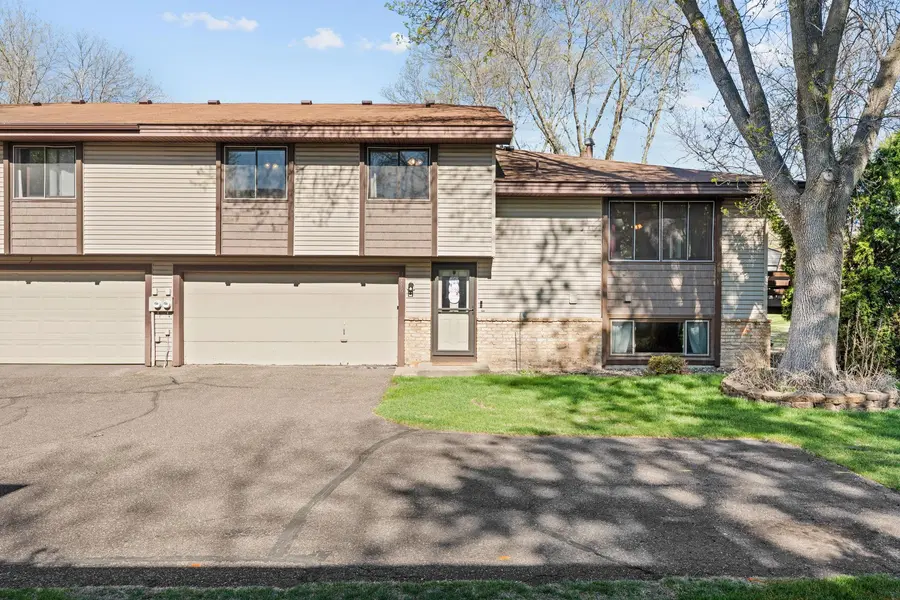 3716 Brookdale CIR N, Brooklyn Park, MN 55443