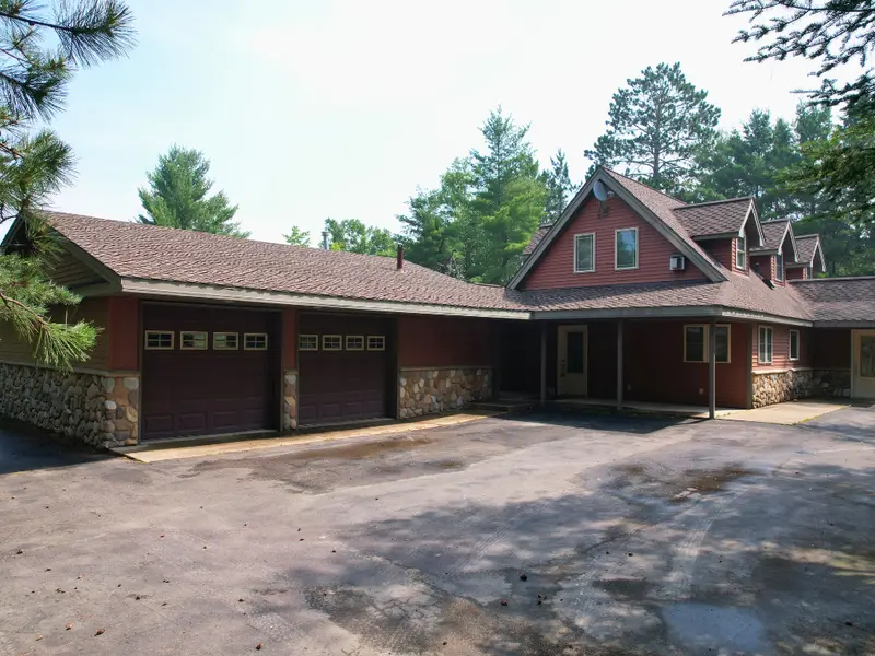 19094 Wolf Lake TRL, Bovey, MN 55709