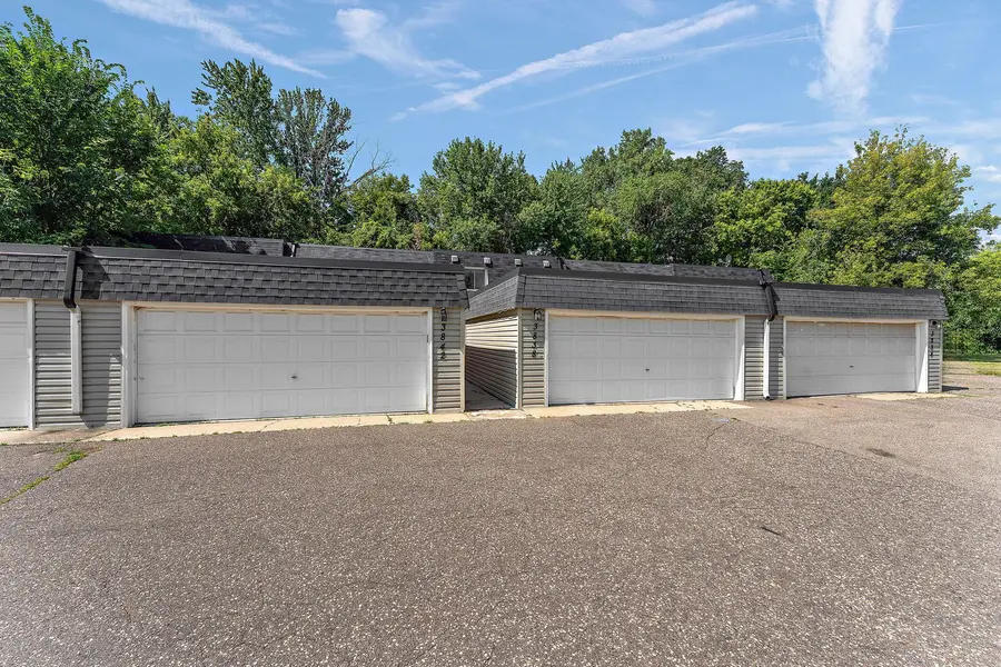 3838 Craig WAY, Inver Grove Heights, MN 55076