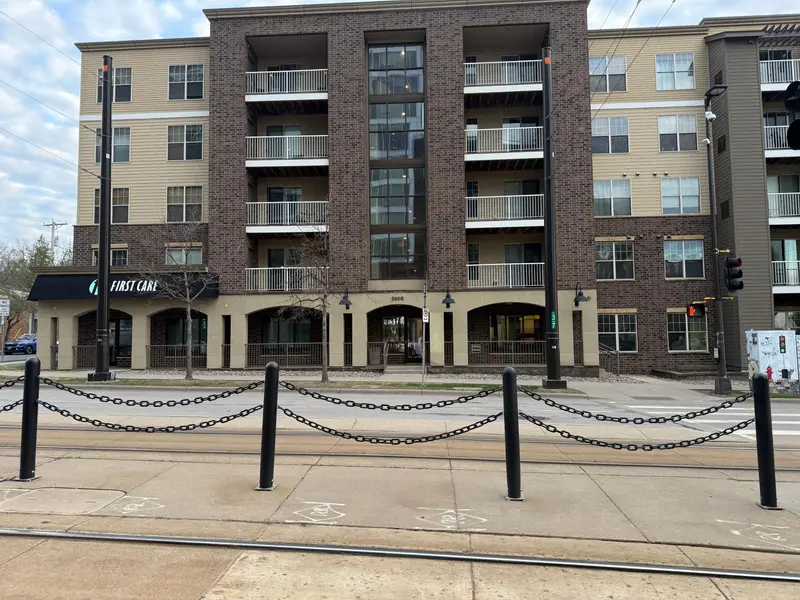 2900 University Ave SouthEast #402, Minneapolis, MN 55414