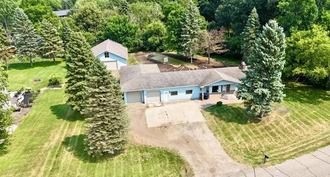 2118 Woodland LN, Fergus Falls, MN 56537