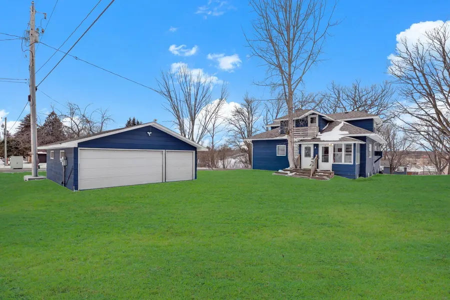 345 2nd AVE SW, Milaca, MN 56353