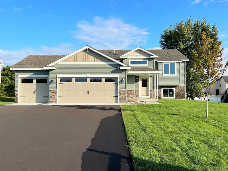 2598 Topaz ST, Saint Augusta, MN 56301