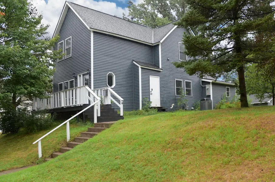 2479 14th AVE E, North Saint Paul, MN 55109