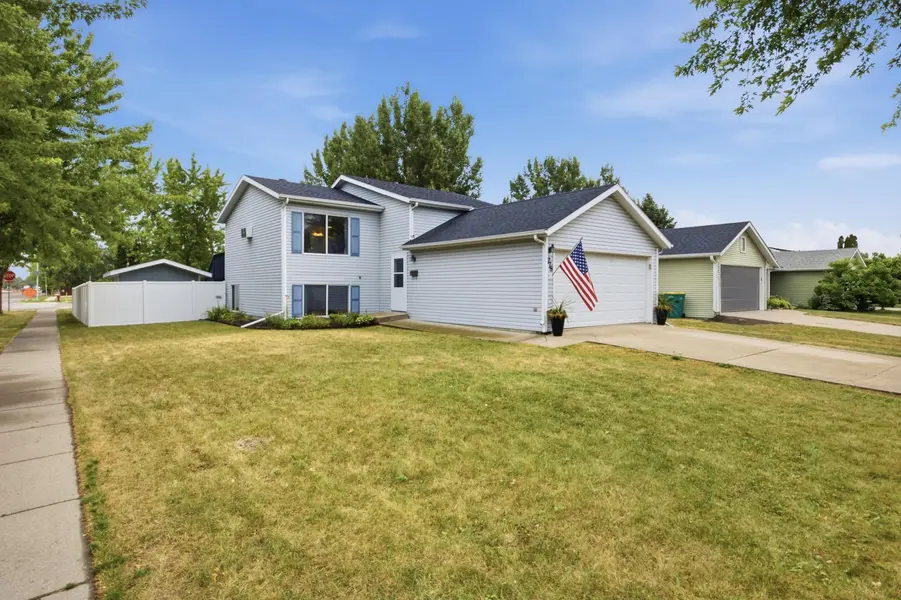 778 14th AVE W, West Fargo, ND 58078
