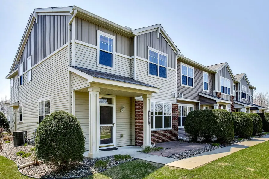 3331 Cherry LN #D, Woodbury, MN 55129