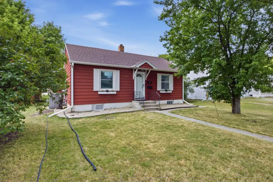 1614 9th ST N, Fargo, ND 58102