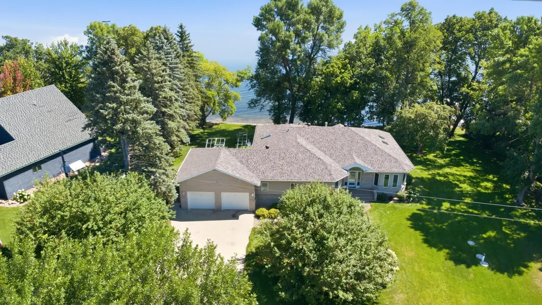 19401 428th AVE, Frazee, MN 56544