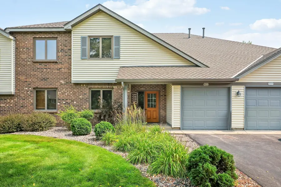 7244 Hunters RUN #21D, Eden Prairie, MN 55346