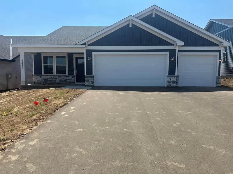 8849 63rd ST S, Cottage Grove, MN 55016