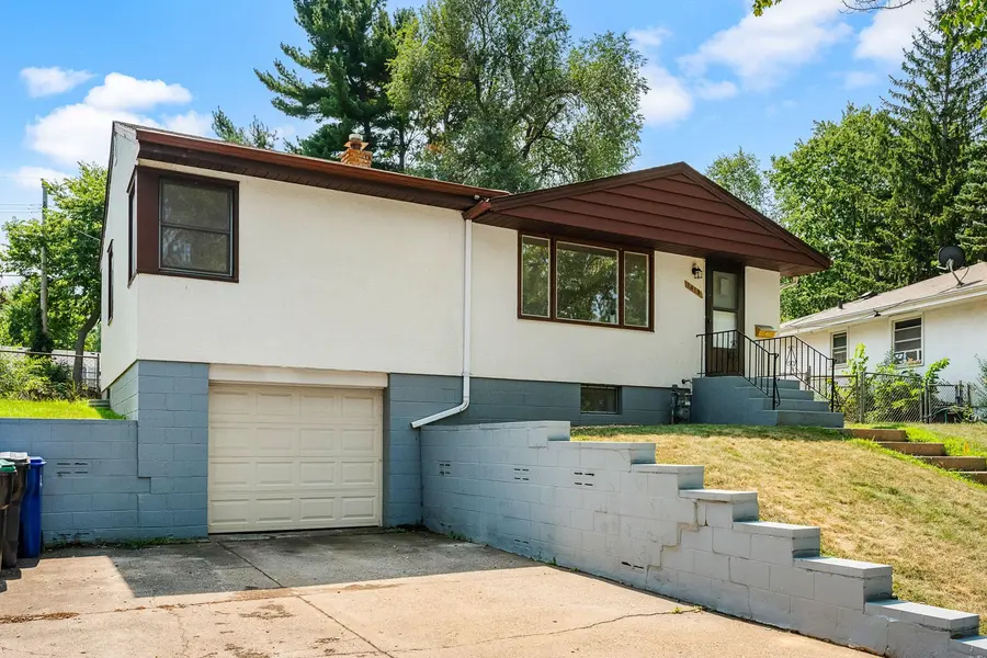 1418 Mechanic AVE, Saint Paul, MN 55106