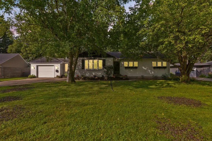 116 Ridgely RD, Mankato, MN 56001