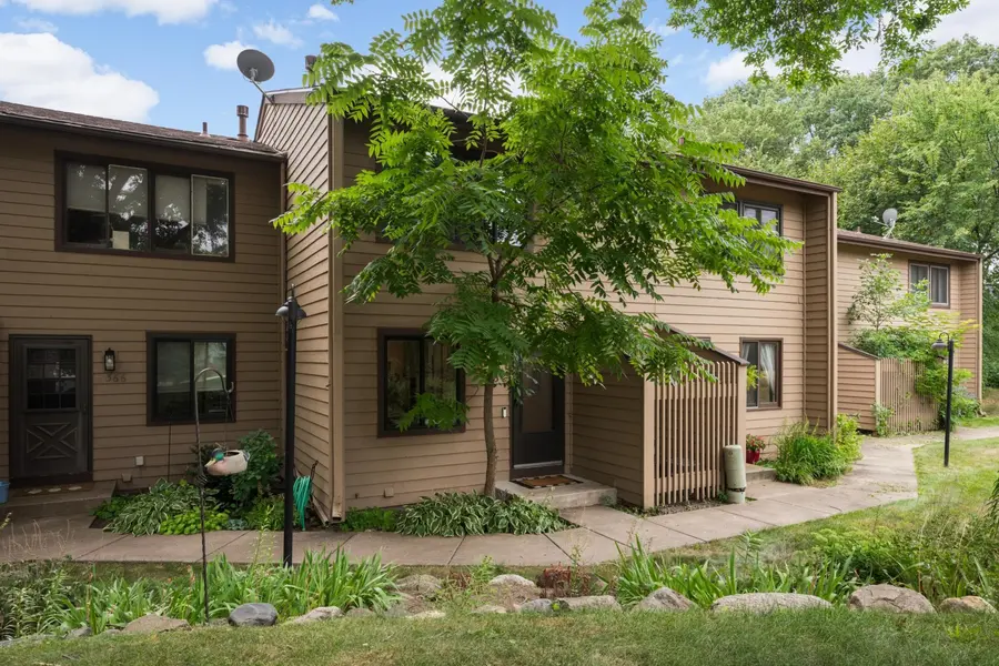 365 W Eagle Lake DR, Maple Grove, MN 55369