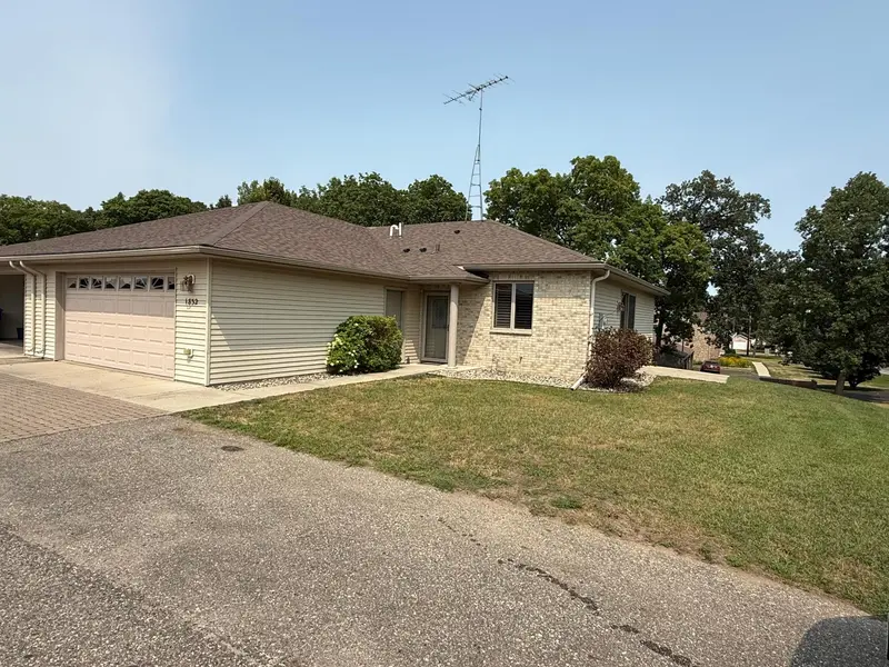 1832 Nodaway DR, Detroit Lakes, MN 56501