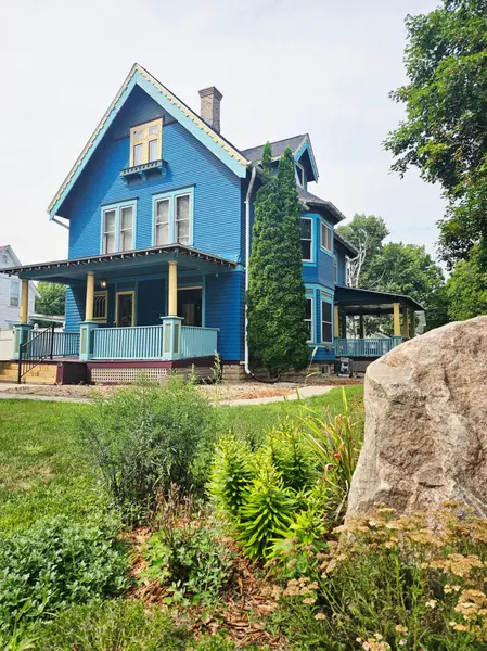 121 N 5th ST, Montevideo, MN 56265