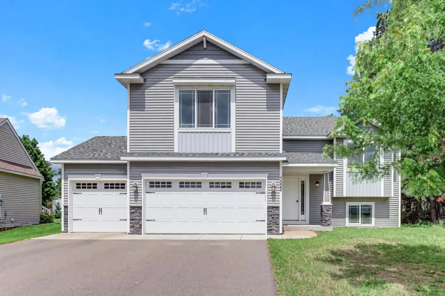 1522 35th AVE SW, Cambridge, MN 55008