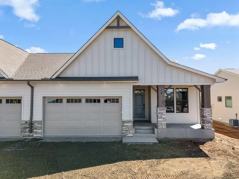 14 Palomino CT, Hudson, WI 54016