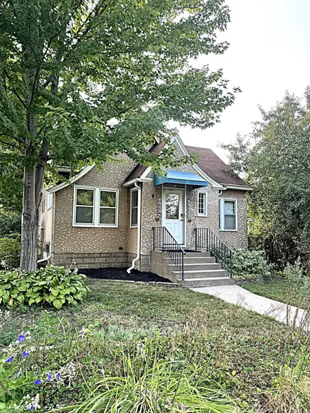 3852 Standish AVE, Minneapolis, MN 55407