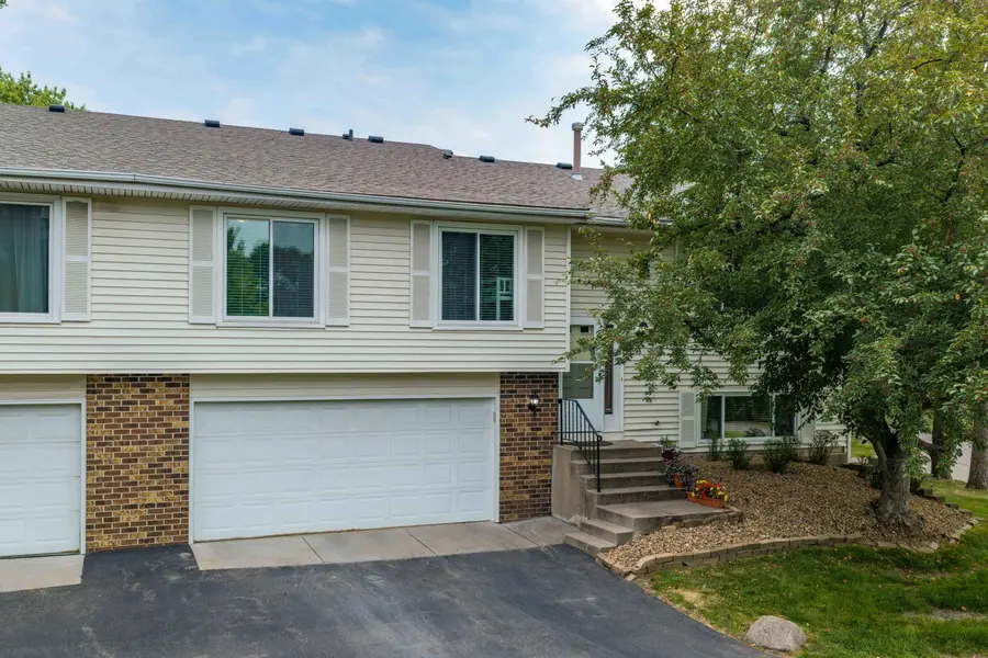 1303 W 140th ST, Burnsville, MN 55337