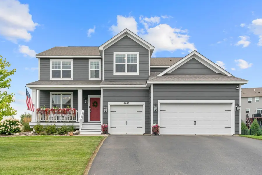 8642 189th ST W, Lakeville, MN 55044