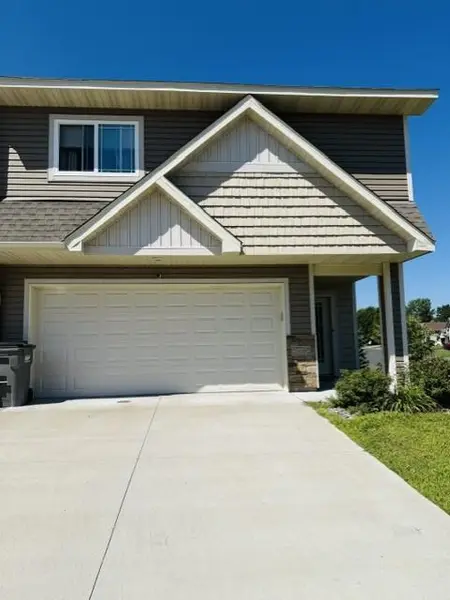 25592 5th ST W, Zimmerman, MN 55398
