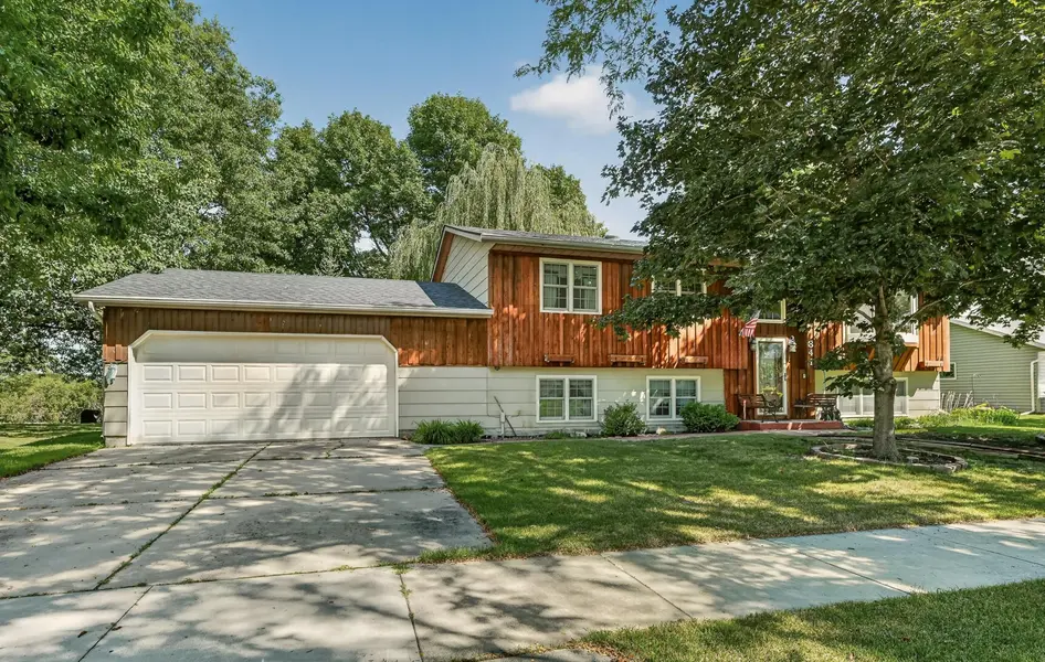 841 21st ST SE, Rochester, MN 55904
